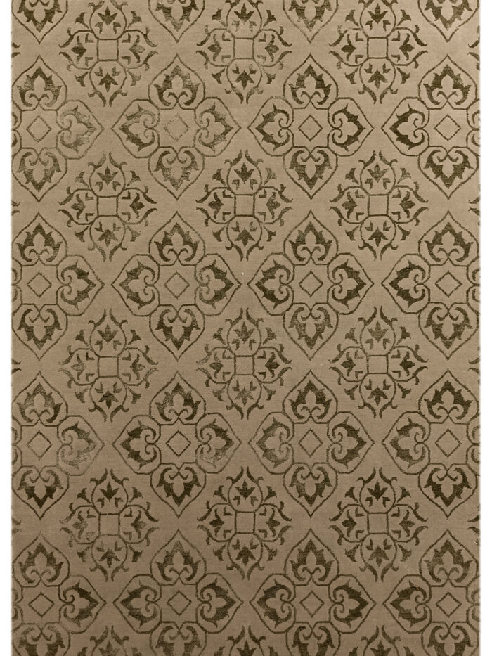 Hand knotted carpet